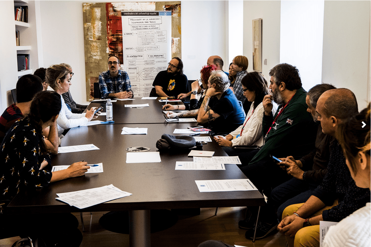 Captura de pantalla 2016-11-22 a las 14.12.23.png